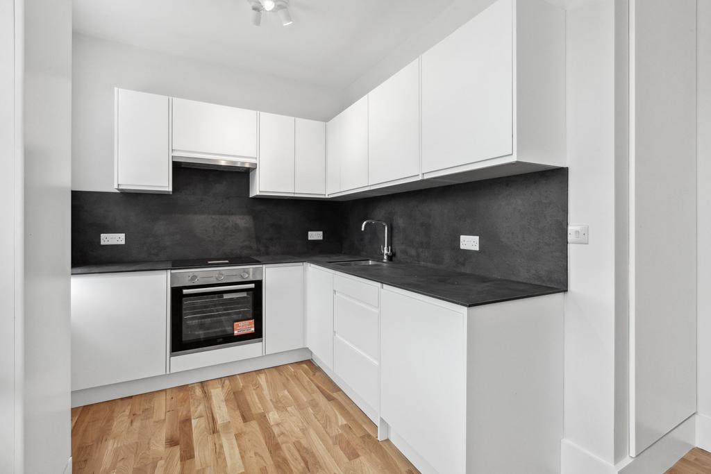 Apartment in London - View 2
