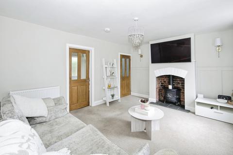 2 bedroom terraced house for sale, Station Street, Atherstone, Warwickshire, CV9