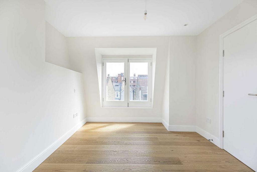 Apartment in London - View 4