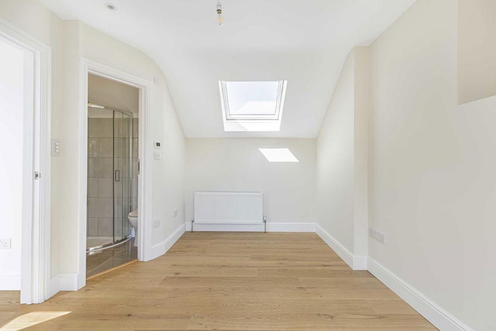 Apartment in London - View 5