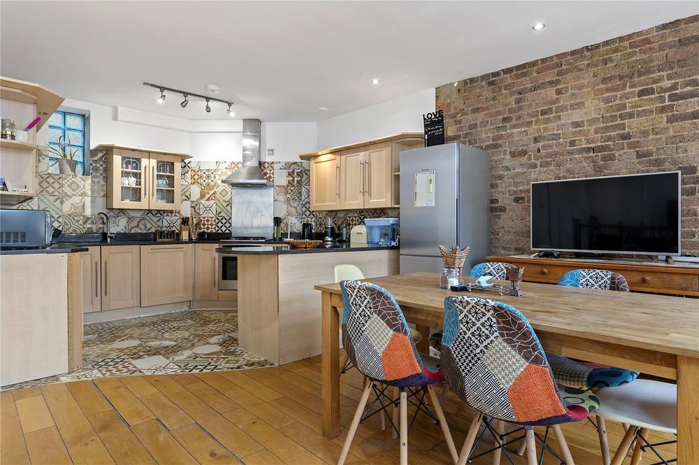 Apartment in London - View 2
