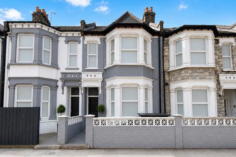 3 bedroom duplex for sale, Chapter Road, Willesden Green, NW2