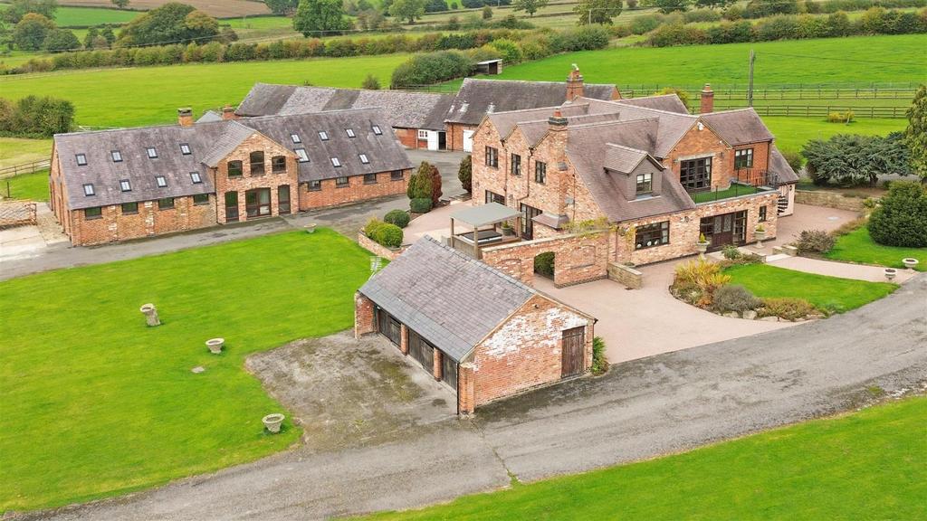 House in Ashbourne - View 4