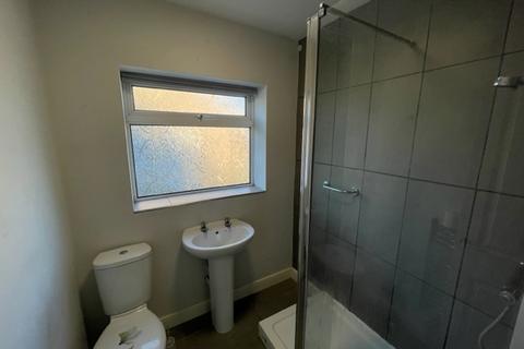 2 bedroom bungalow to rent, Durham Drive, WIGSTON, LE18
