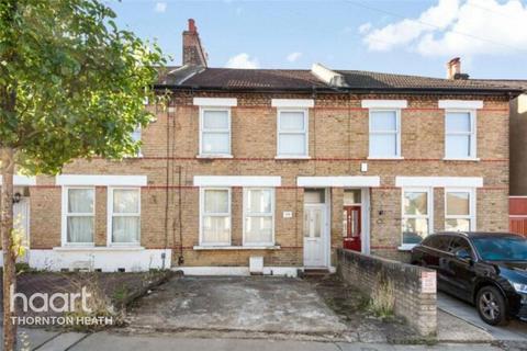 2 bedroom terraced house for sale, Moffat Road, Thornton Heath