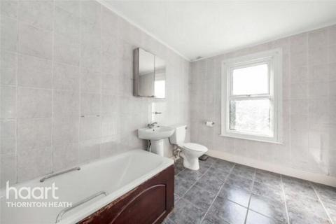 2 bedroom terraced house for sale, Moffat Road, Thornton Heath