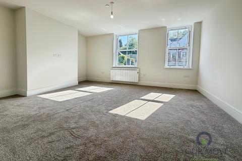 2 bedroom flat to rent, Worcester Street, West Midlands DY8