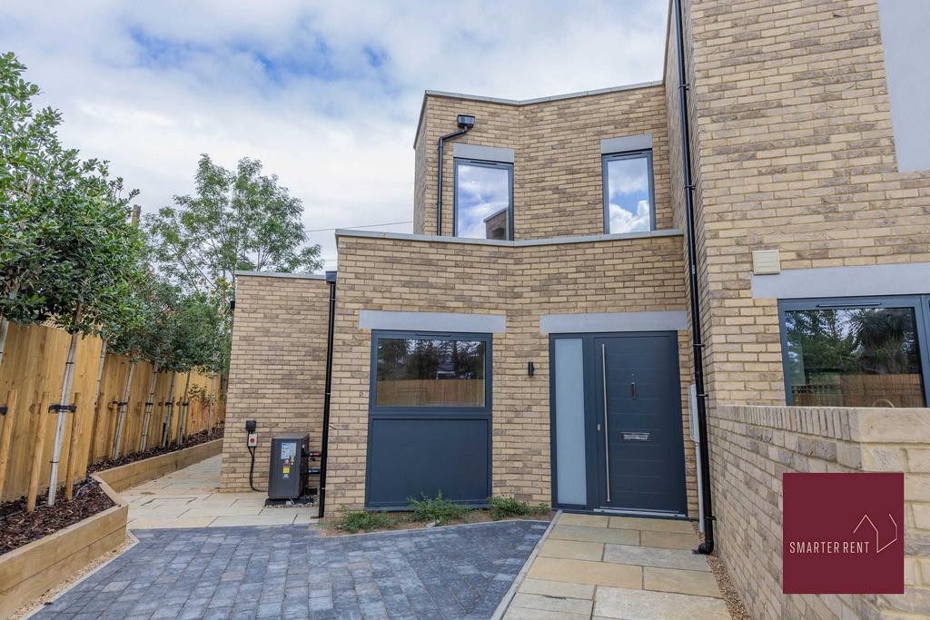 House in London - View 2