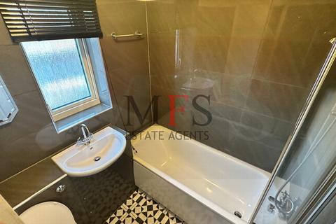 1 bedroom flat for sale, Copthorne Mews, Hayes, UB3
