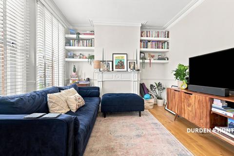 2 bedroom maisonette for sale, Markhouse Road, London E17
