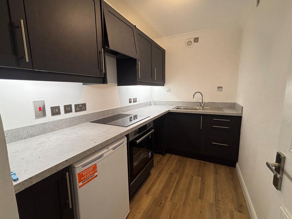 Apartment in Torquay, Plainmoor - View 5