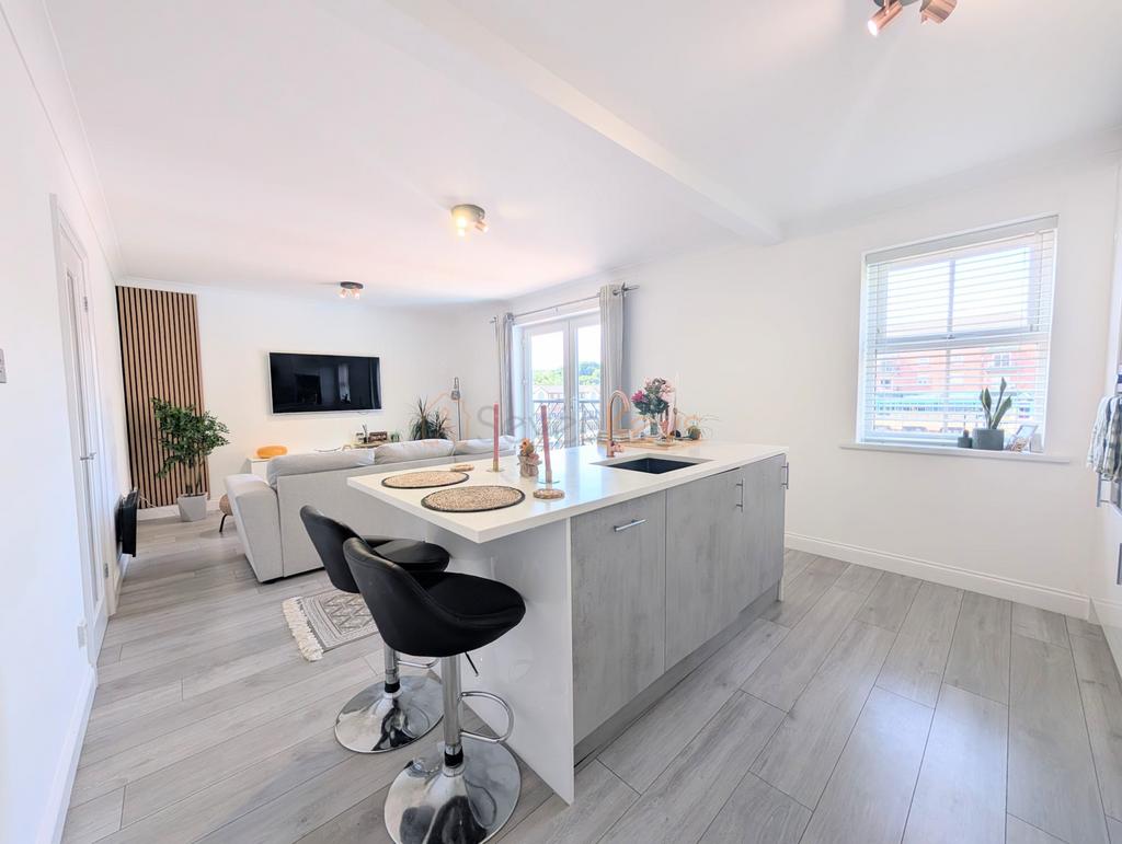 Apartment in Newcastle Upon Tyne - View 2