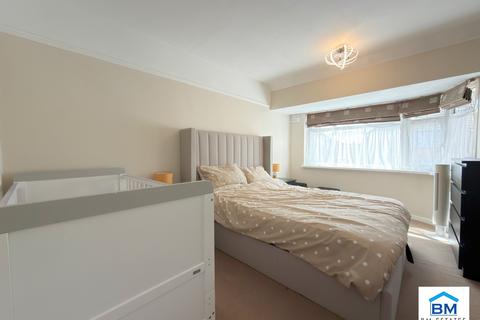 3 bedroom semi-detached house for sale, Ryegate Crescent, Leicester LE4