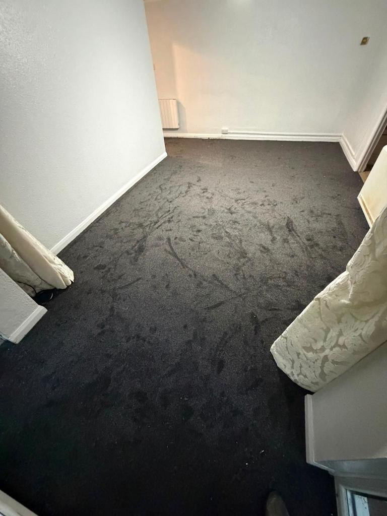 Apartment in Salford - View 5