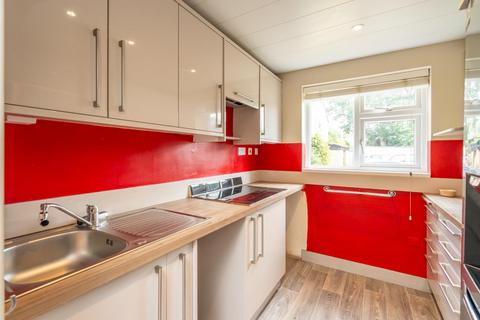 2 bedroom retirement property for sale, Gilwynes Court, Aldwick Felds, Bognor Regis