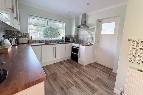 4 bedroom detached house for sale, Tyning Road, Winsley