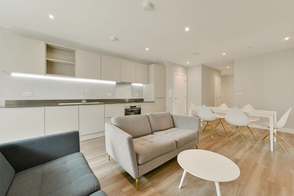 Apartment in Brentford - View 3