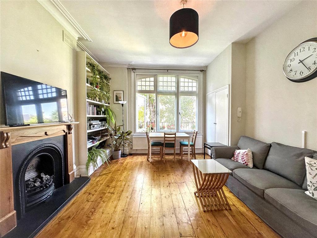 Apartment in Putney - View 2