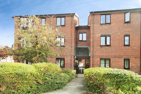 1 bedroom flat to rent, Poets Chase, Aylesbury HP21