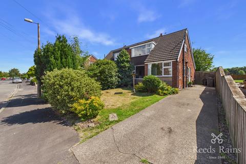 3 bedroom semi-detached house for sale, Hayfield Avenue, Preston PR5