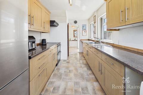 3 bedroom semi-detached house for sale, Hayfield Avenue, Preston PR5