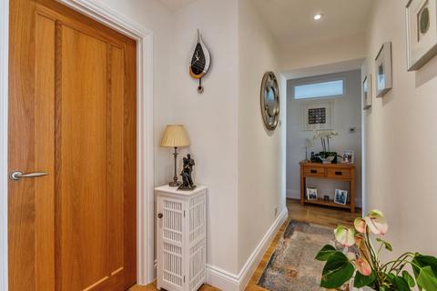 2 bedroom flat for sale, Eastern Esplanade, Thorpe Bay, Essex, SS1