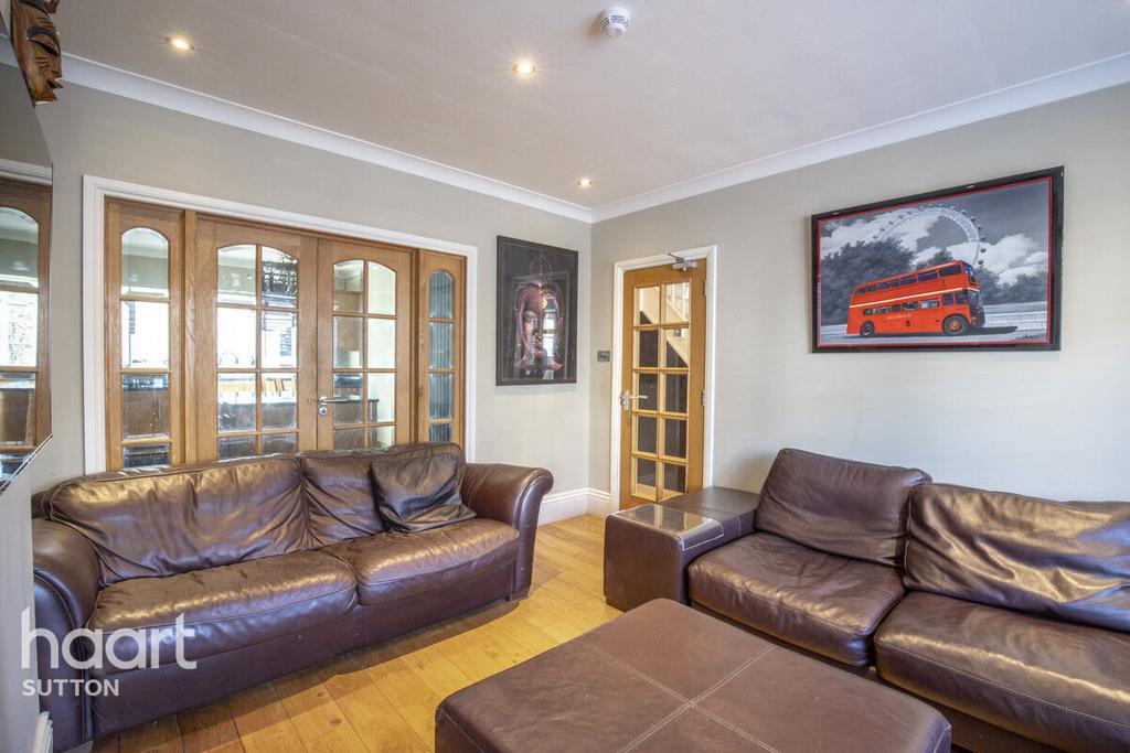 House in CARSHALTON - View 5