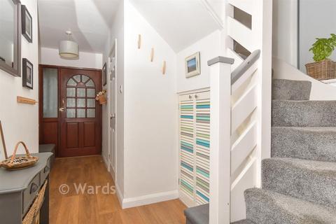 3 bedroom detached house for sale, Tunbury Avenue, Chatham ME5