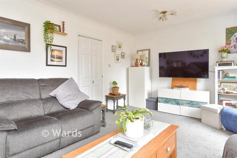 3 bedroom detached house for sale, Tunbury Avenue, Chatham ME5