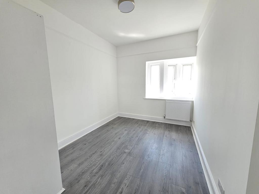 Apartment in London - View 3