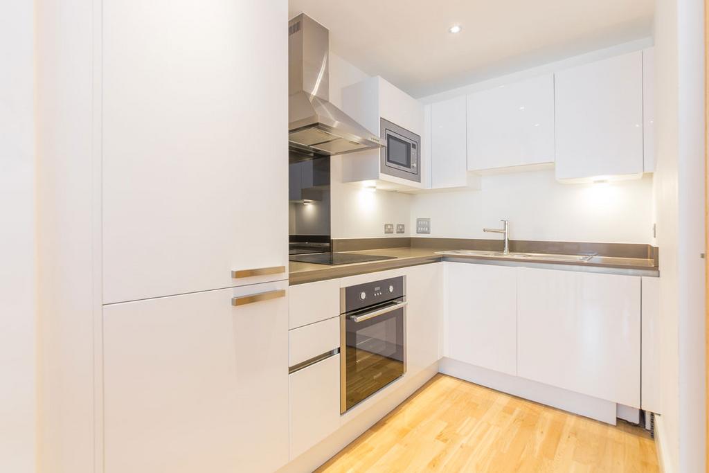 Apartment in London - View 3