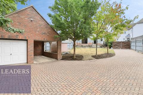 4 bedroom detached house for sale, St Peters View, Sible Hedingham, Essex