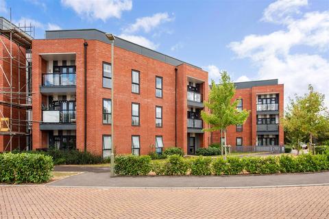 2 bedroom flat for sale, Brocade Road, Andover