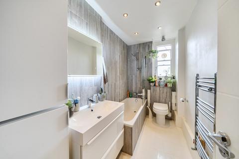 undefined, Thornhill Road, London