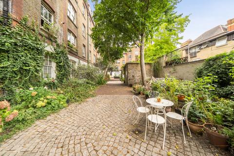 undefined, Thornhill Road, London
