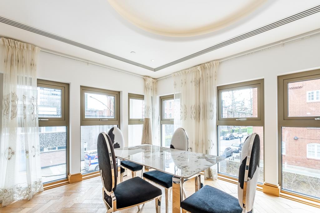 Apartment in London - More