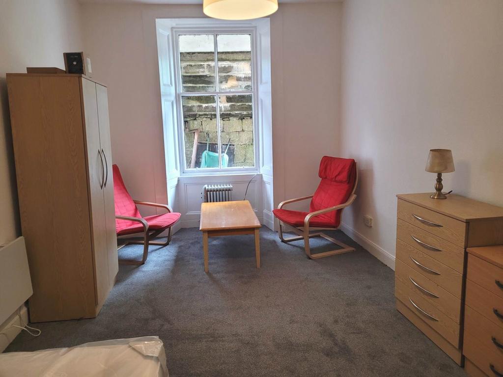Apartment in Glasgow - View 2