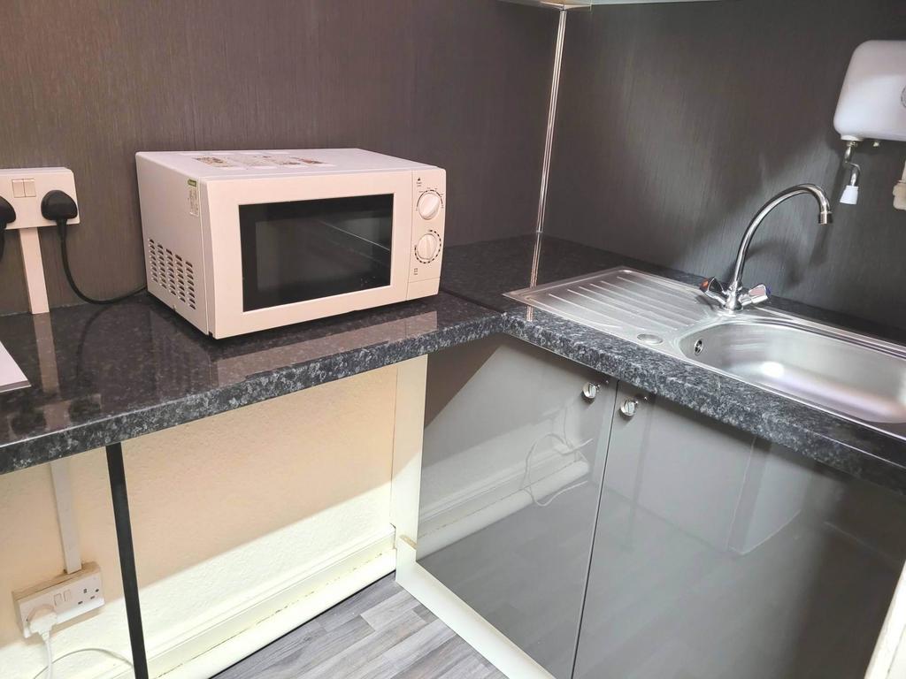 Apartment in Glasgow - View 3
