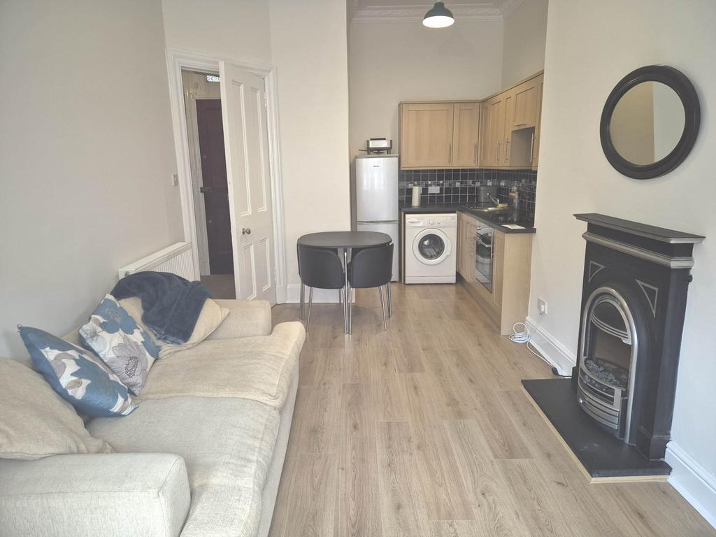 Apartment in Glasgow - View 5