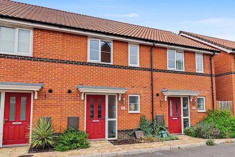 2 bedroom terraced house for sale, Overstrand Way, Sprowston, Norwich