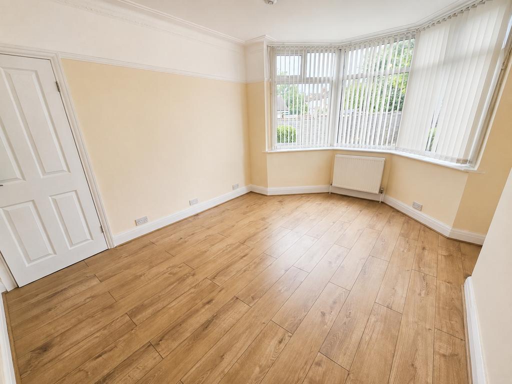 Apartment in Edgware - More