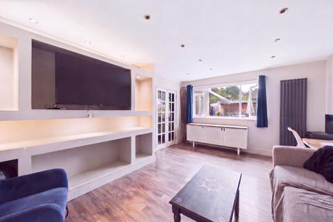 3 bedroom terraced house for sale, Kingsley Road, Farnborough, Hampshire, GU14