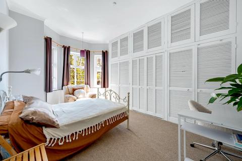 3 bedroom apartment for sale, Woodgrange Avenue, London
