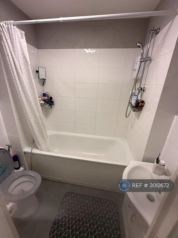 Apartment in London, Grahame Park, Colindale - More