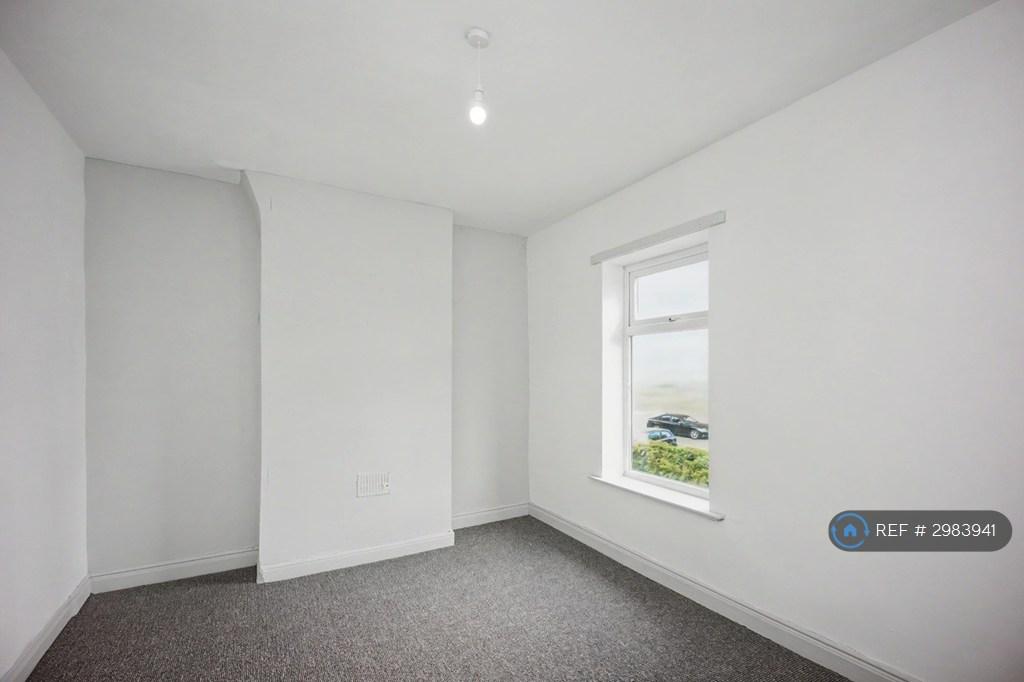 House in Salford - View 2
