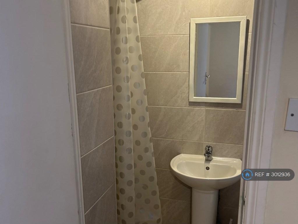 House in London - View 4