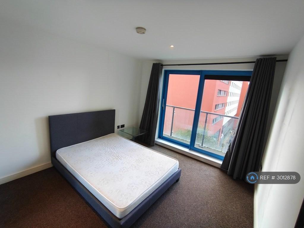 Apartment in London - View 2