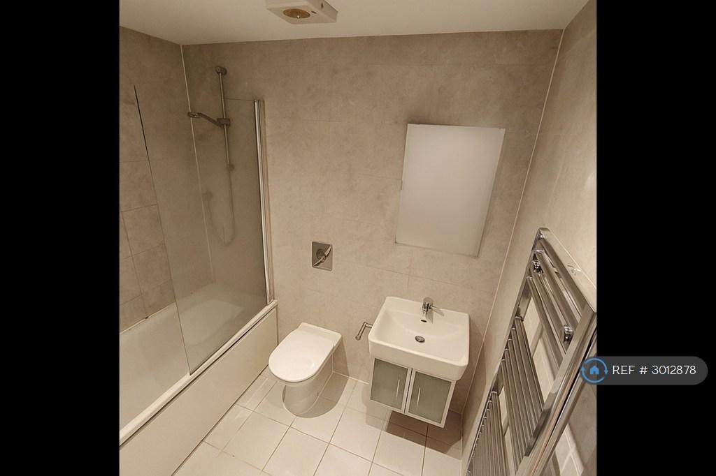 Apartment in London - View 4