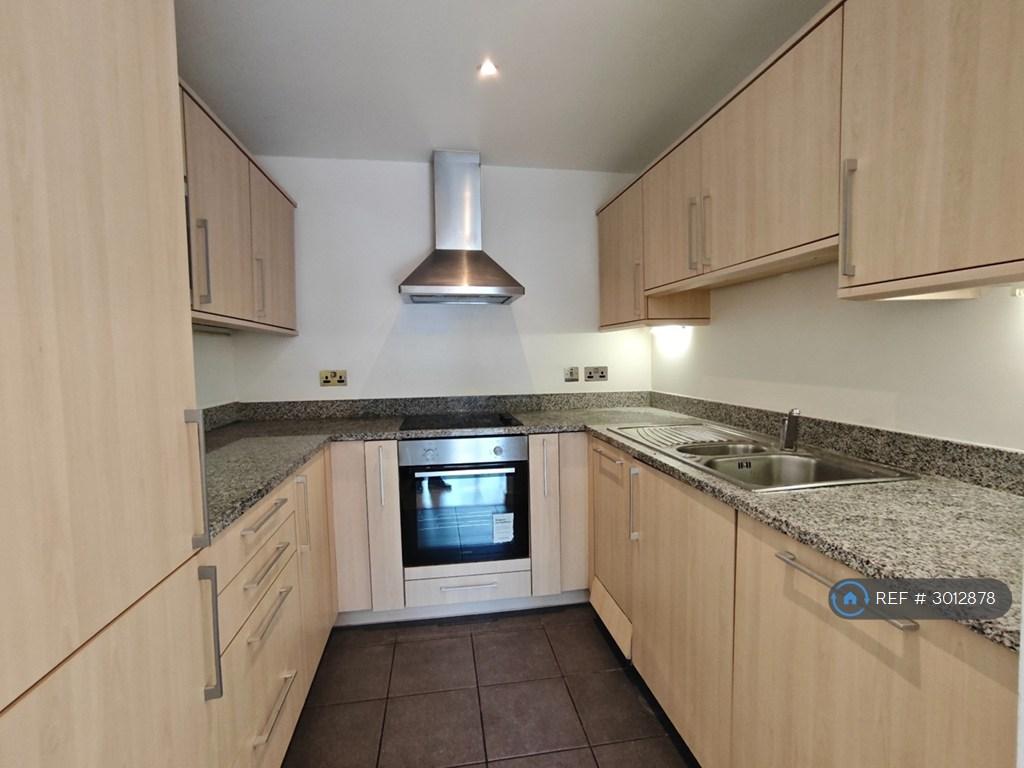 Apartment in London - More