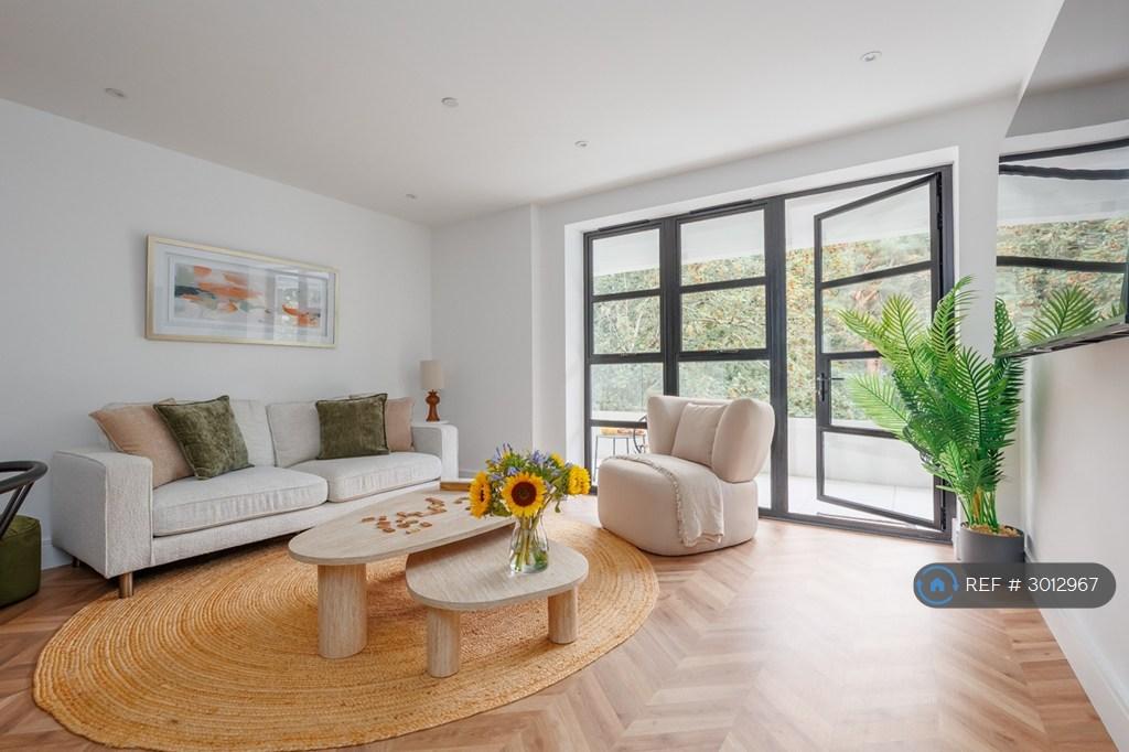 Apartment in Bournemouth - View 2